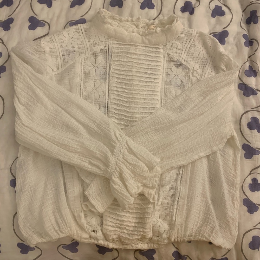 Free People white lace button back top
